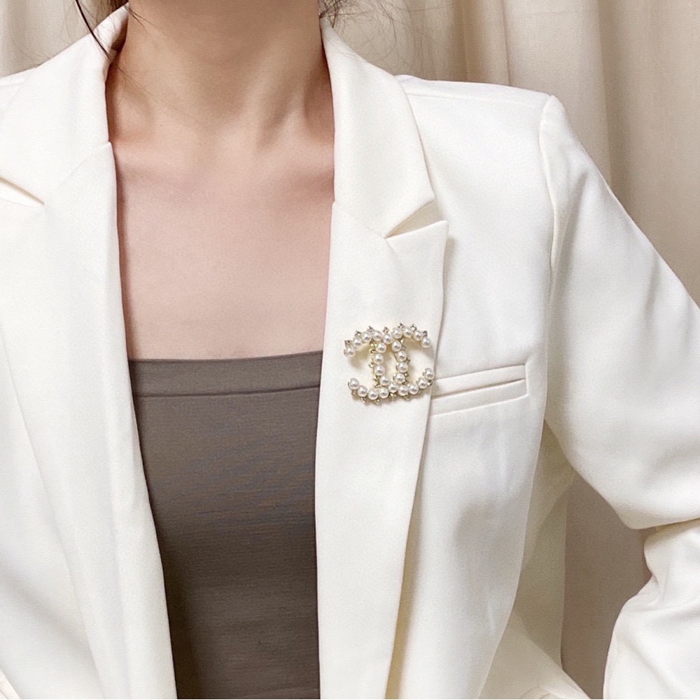 Chanel Double C Pearl Brooch View 6